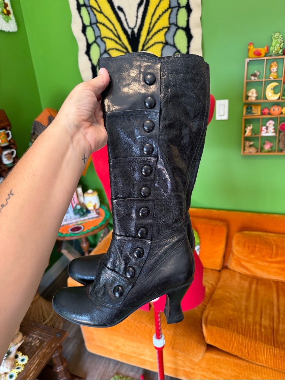 Women's Black Button-Detail Mid-Calf Leather Boots